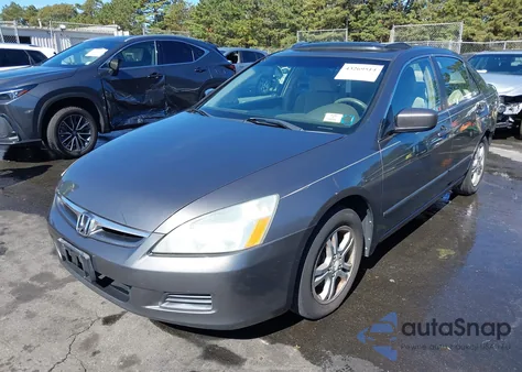 2006 Honda Accord 2.4 Ex from USA, damaged, VIN 1HGCM56746A054571